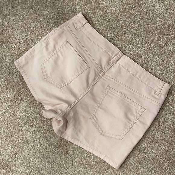 New Size 10 Blush Pink H&M Shorts - Picture 2 of 4
